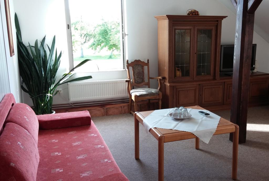 Pension U Milana Dvur Kralove nad Labem Exterior photo